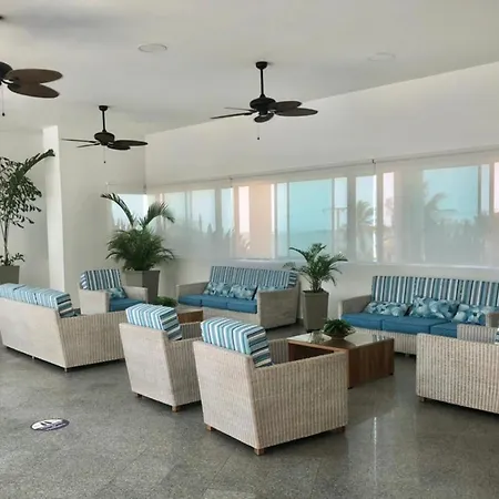Apartamento Al-3 Frente A La Playa Balcon Con Aire Acondicionado Y Wif * Cartagena