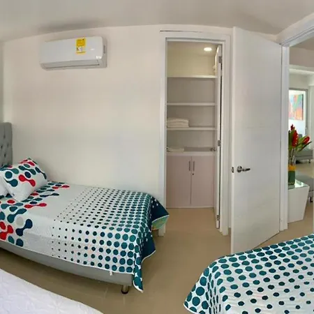 Apartamento Al-3 Frente A La Playa Balcon Con Aire Acondicionado Y Wif * Cartagena