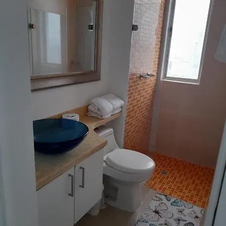Apartamento Al-3 Frente A La Playa Balcon Con Aire Acondicionado Y Wif Apartamento Cartagena
